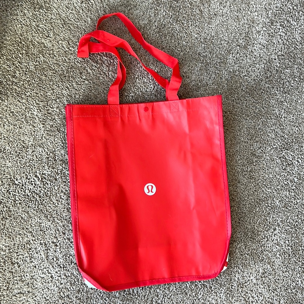 Large Lululemon bag red & white